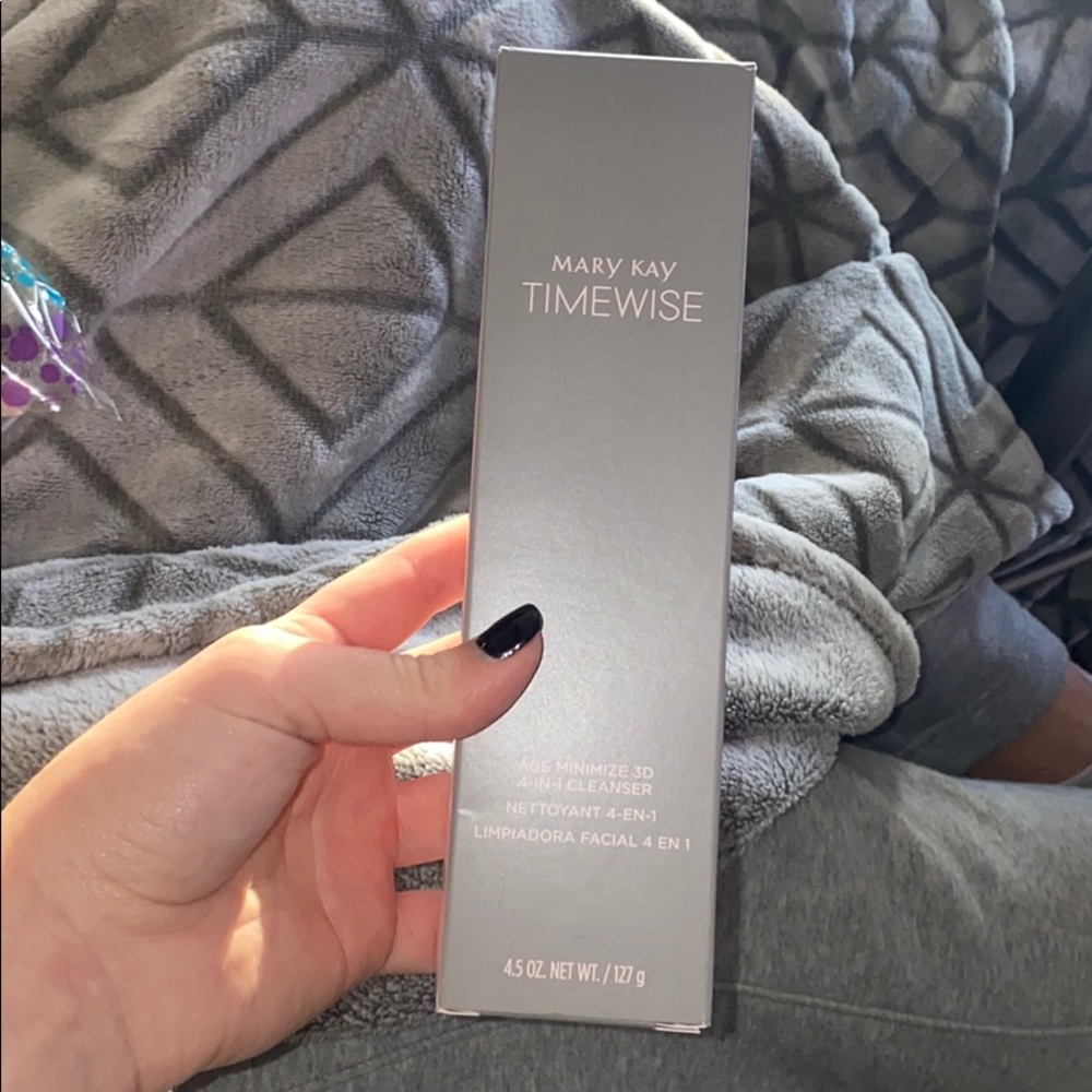 Mary Kay Timewise Age Minimize 3D 4-In-1 Cleanser